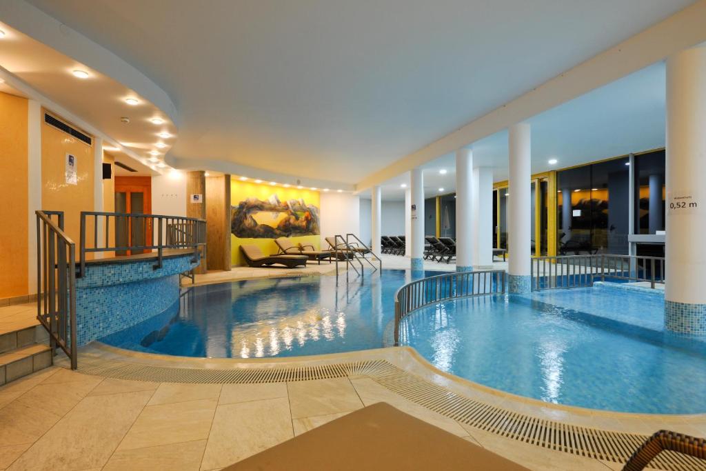 Hotel Urbani Bodensdorf Luaran gambar