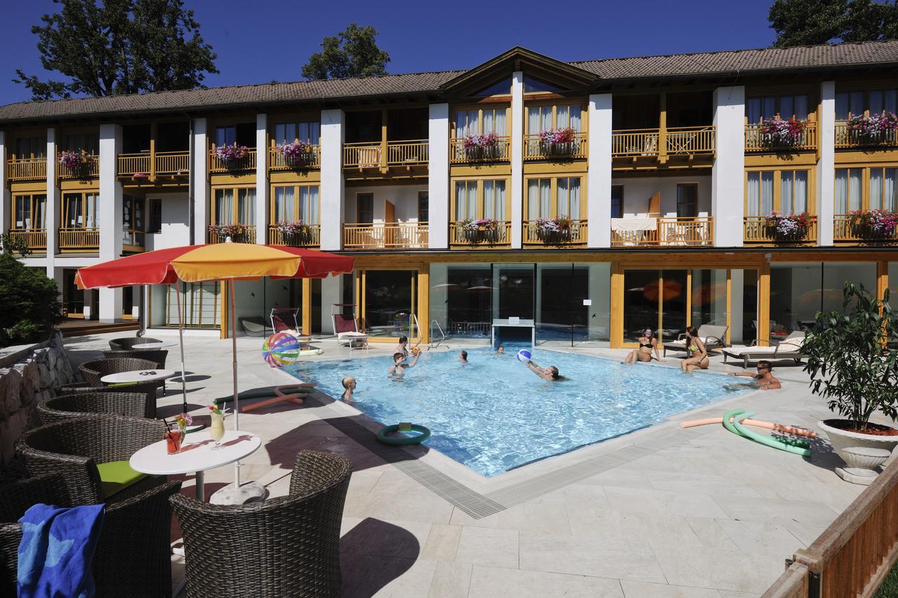 Hotel Urbani Bodensdorf Luaran gambar
